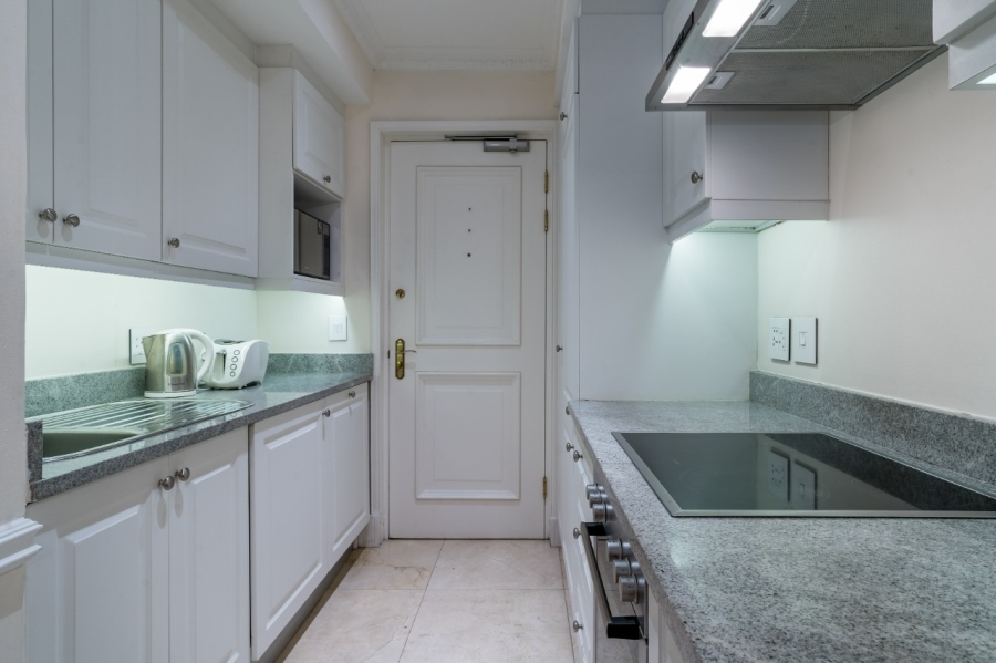 To Let 2 Bedroom Property for Rent in Sea Point Western Cape